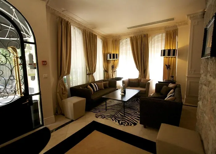 Hotel De Monaco
